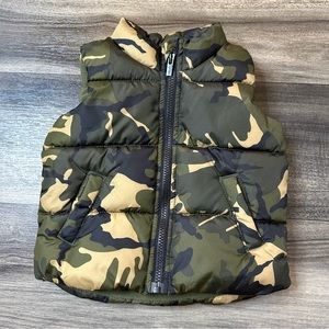 Old Navy Baby Boy Toddler Puffer Vest Camo Camouflage Size 18-24 months